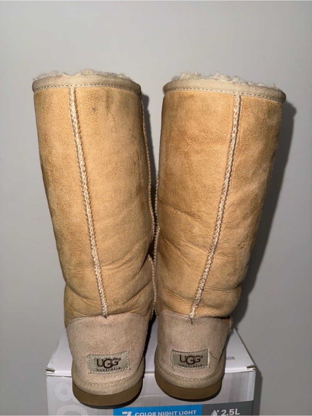UGG boots - Picture 3 of 5